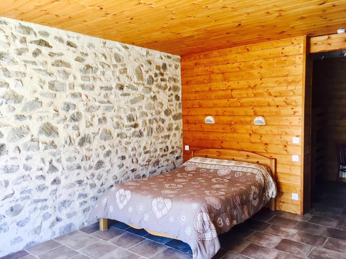 Hotel Restaurant Le Chamois Ancelle Eksteriør bilde